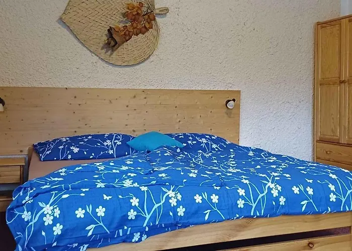 In 51888 * Smržovka